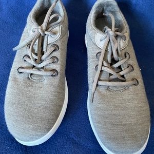 Merinos Australian Merino wool lace ups
